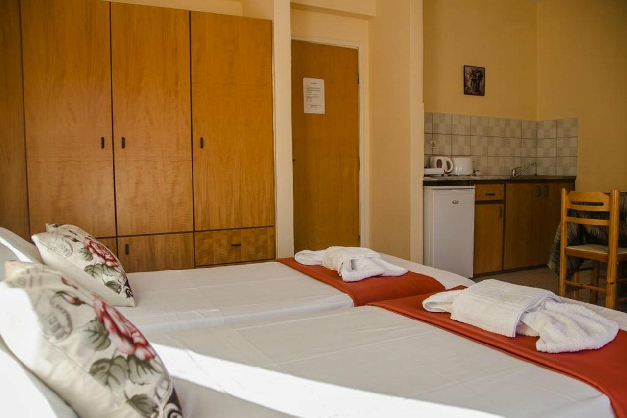 Yiannis The Beekeeper Apartments 克法洛斯 外观 照片