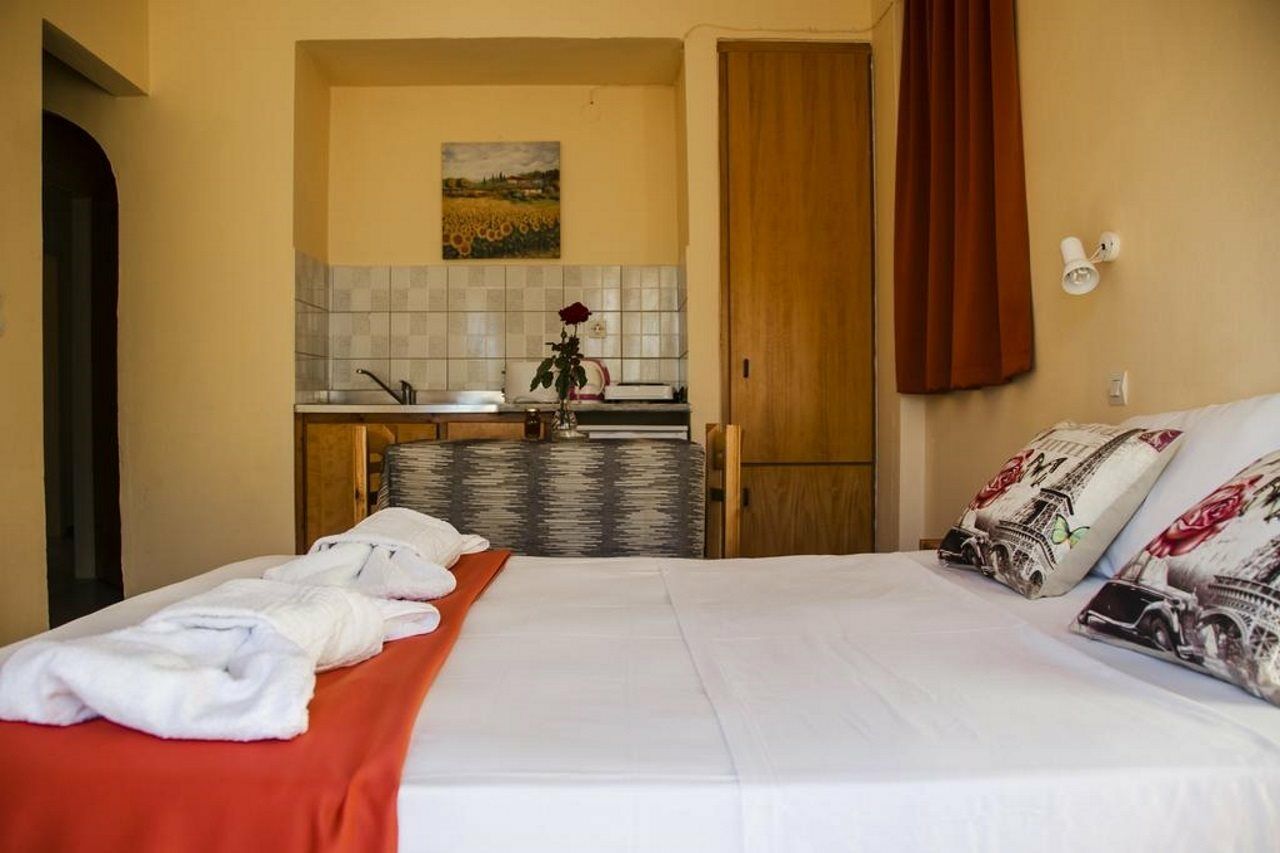 Yiannis The Beekeeper Apartments 克法洛斯 外观 照片